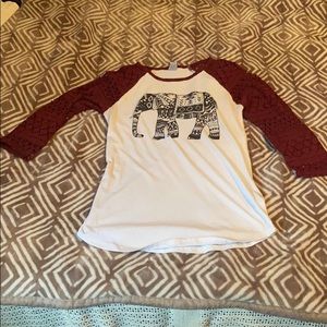 Quarter sleeve t shirt